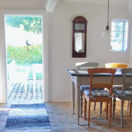 Bed & Breakfast Lillemollens 3*